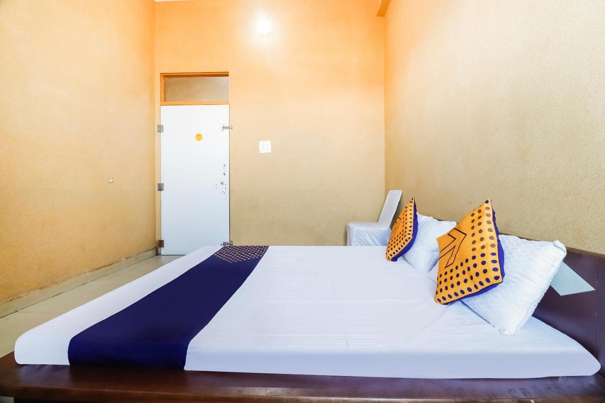 Spot On 68319 Hotel Nakhralo Rajasthan Resort Amer Exterior photo