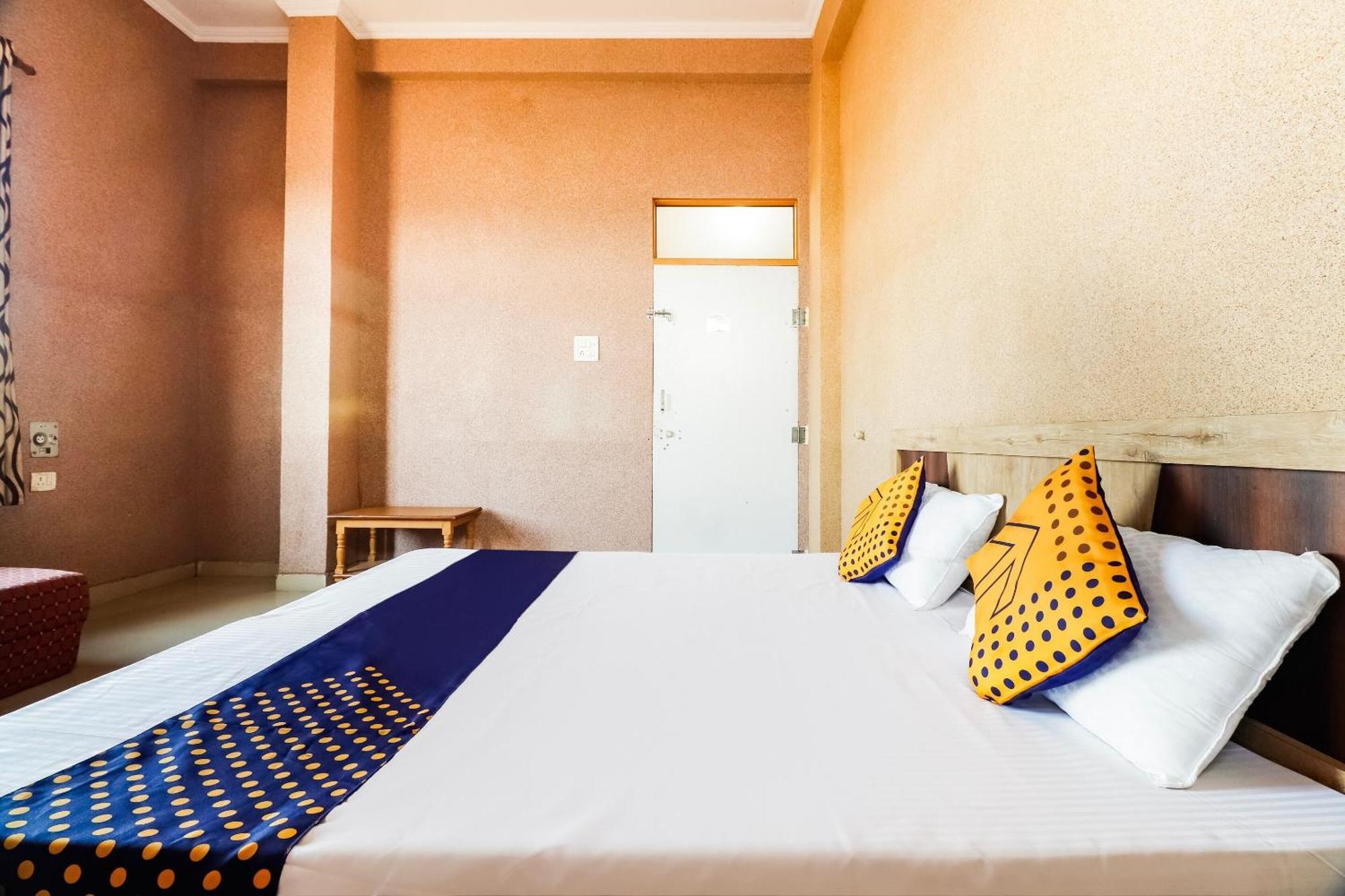 Spot On 68319 Hotel Nakhralo Rajasthan Resort Amer Exterior photo